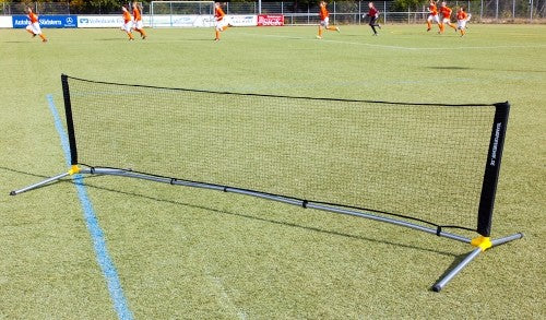 Fussballtennis-Anlage (Halle und Kunstrasen) - Breite: 3 m